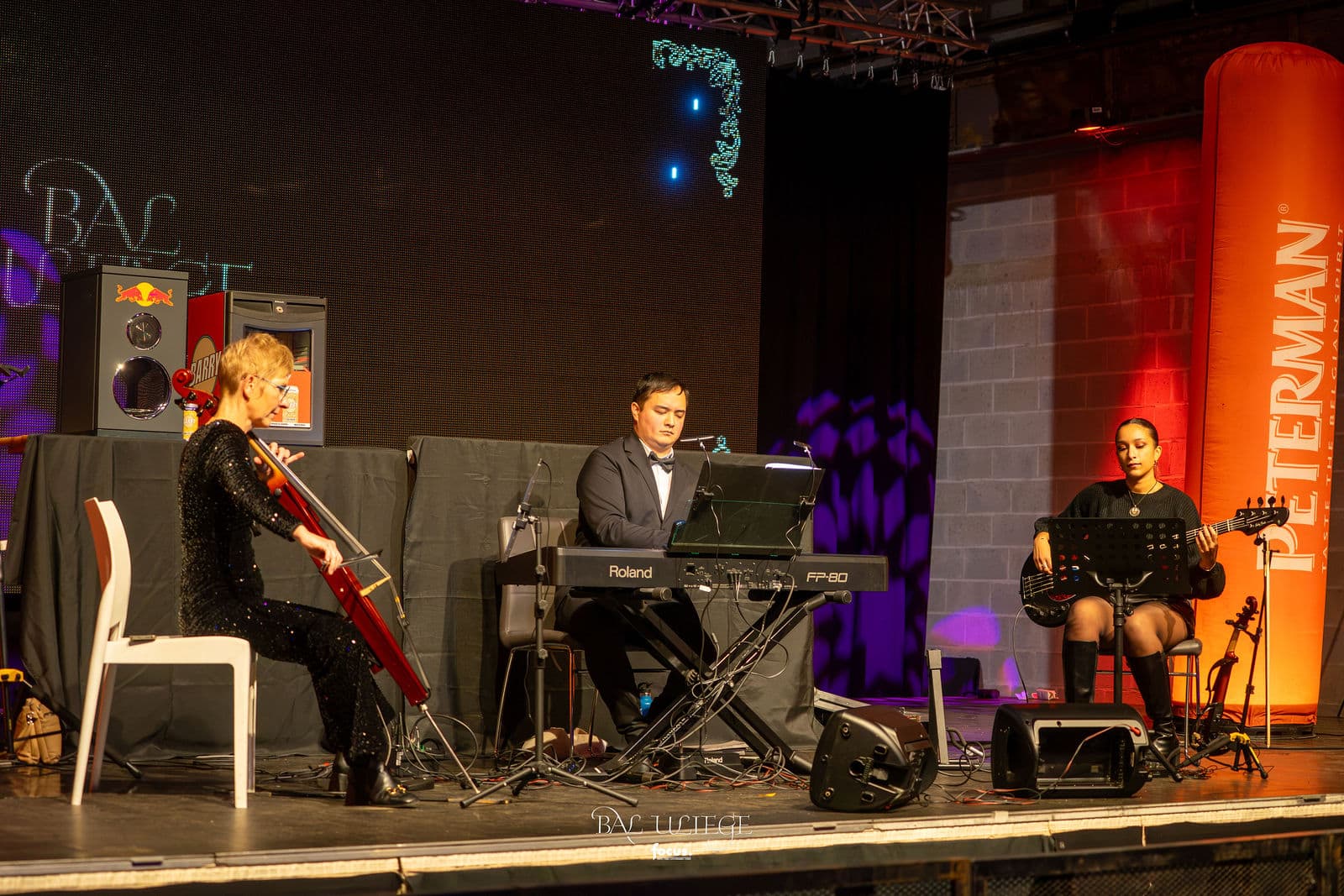Electrio en live